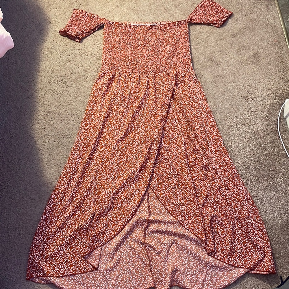 Orange and White Off The Shoulder Dress Size: XL